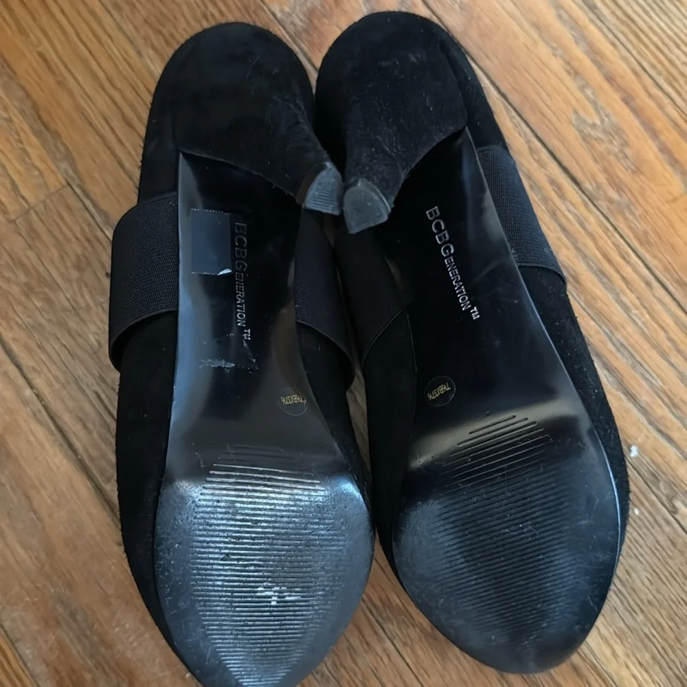 BCBG black booties